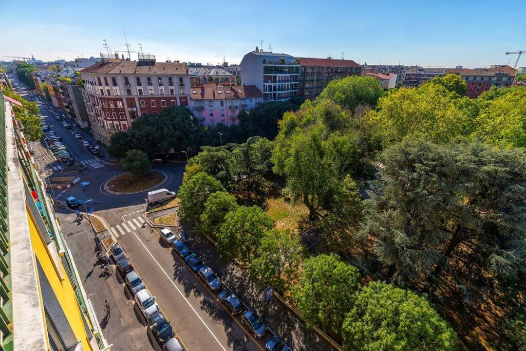 Sunny & Updated Flat With Panoramic City View 50M From M4 Stop Milan Luaran gambar