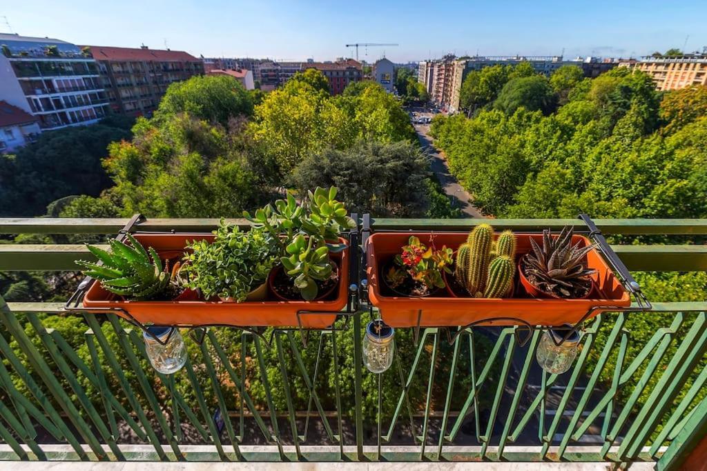 Sunny & Updated Flat With Panoramic City View 50M From M4 Stop Milan Luaran gambar